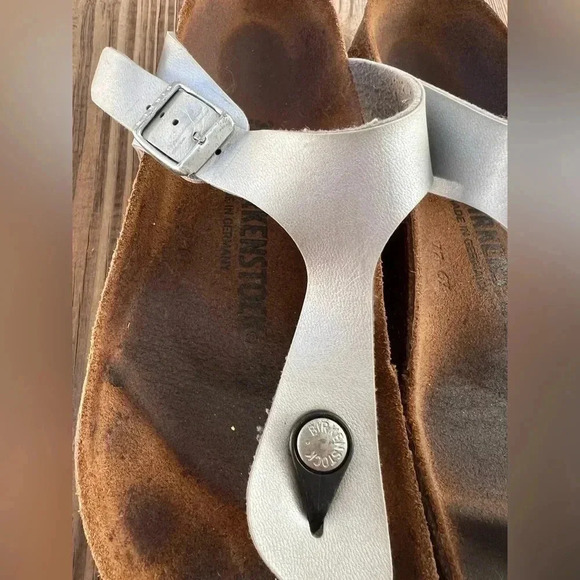 Birkenstock Gizeh Silver Sz 38 W 7 - Picture 8 of 11